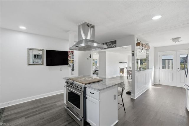 405 Harbor DR, Hampton, VA 23661