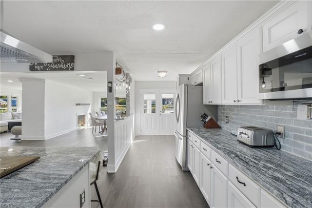 405 Harbor DR, Hampton, VA 23661