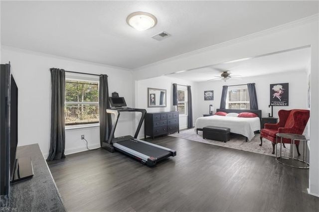 405 Harbor DR, Hampton, VA 23661