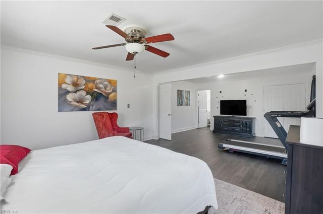 405 Harbor DR, Hampton, VA 23661