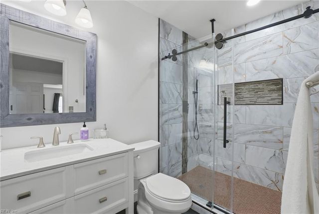 405 Harbor DR, Hampton, VA 23661