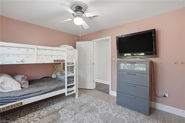 405 Harbor DR, Hampton, VA 23661