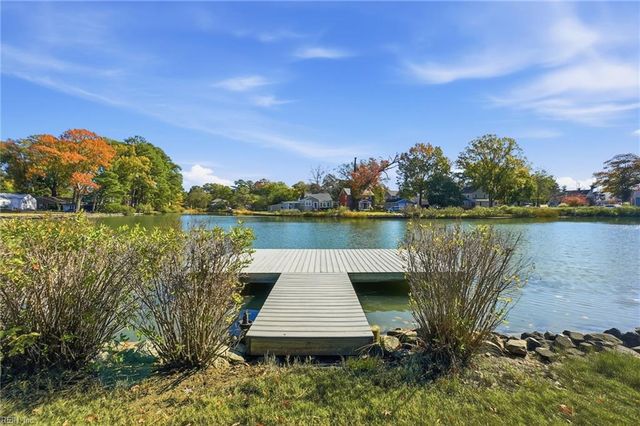 405 Harbor DR, Hampton, VA 23661