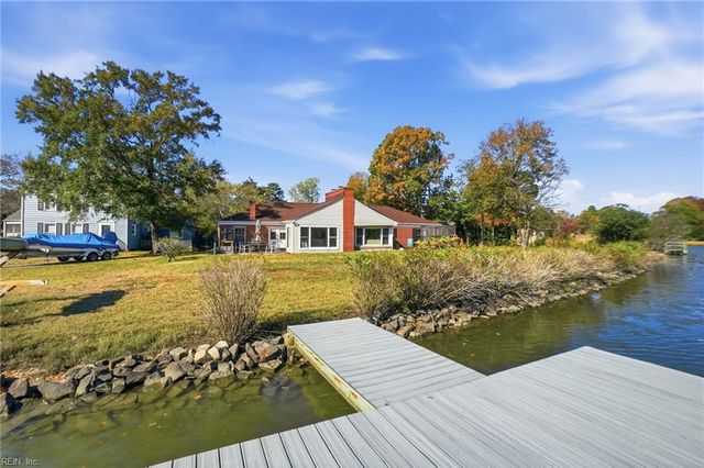 405 Harbor DR, Hampton, VA 23661