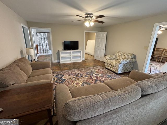 1617 Trilogy Park Drive, Hoschton, GA 30548