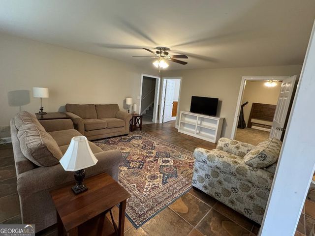 1617 Trilogy Park Drive, Hoschton, GA 30548