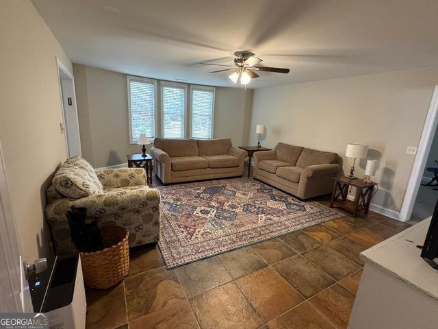 1617 Trilogy Park Drive, Hoschton, GA 30548