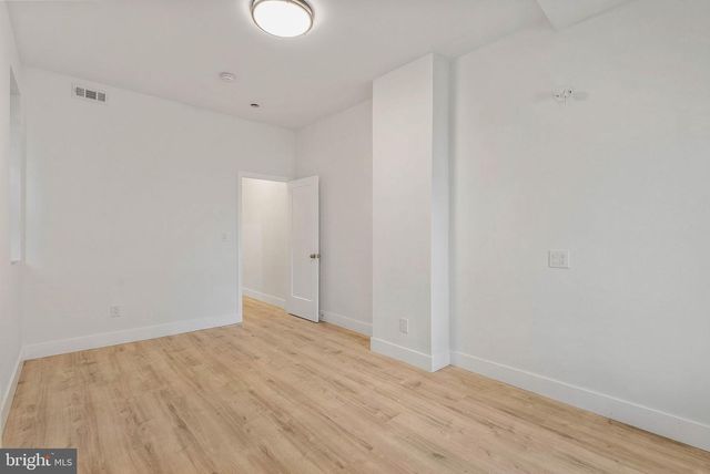 1326 POINT BREEZE AVE, Philadelphia, PA 19146