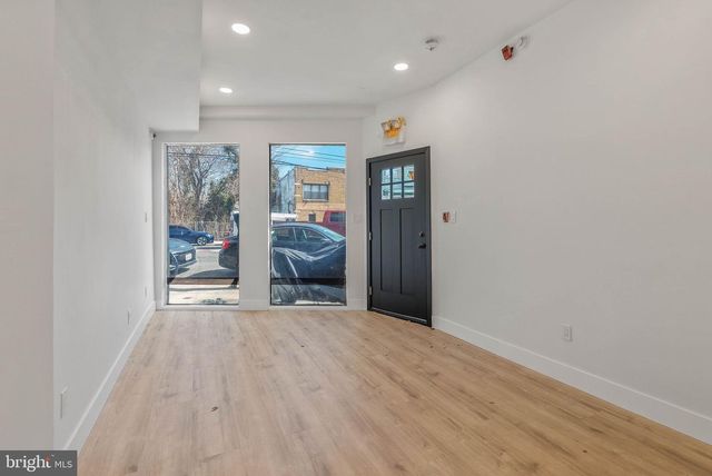 1326 POINT BREEZE AVE, Philadelphia, PA 19146