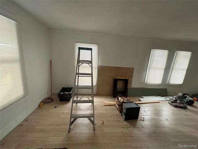 503 Central Avenue, Pontiac, MI 48341