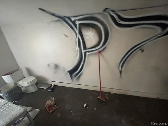 503 Central Avenue, Pontiac, MI 48341