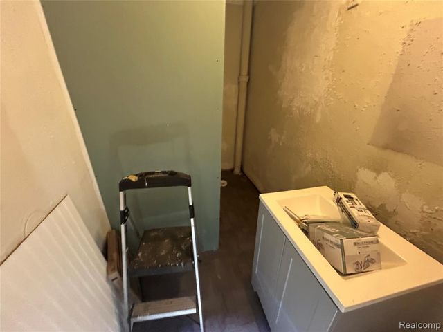 503 Central Avenue, Pontiac, MI 48341