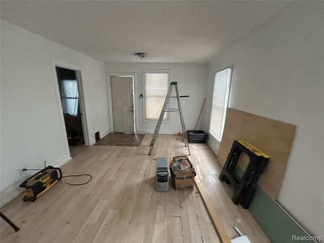 503 Central Avenue, Pontiac, MI 48341