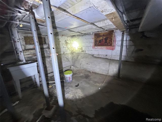 503 Central Avenue, Pontiac, MI 48341