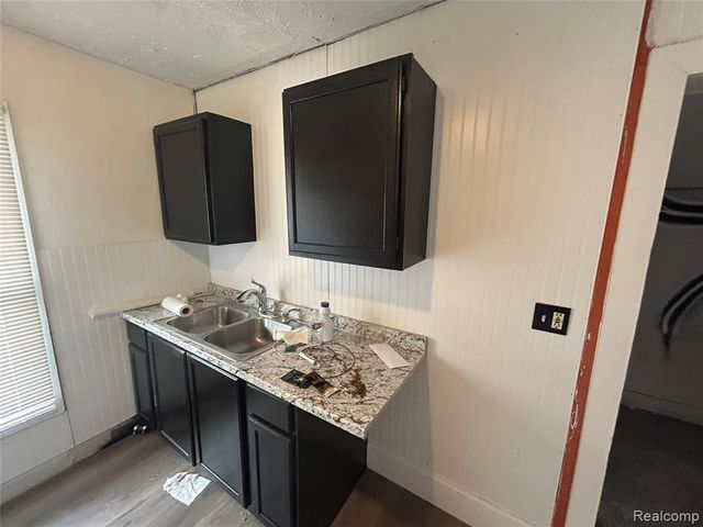 503 Central Avenue, Pontiac, MI 48341