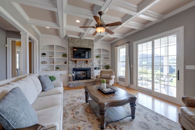 12328 Lascassas Pike, Milton, TN 37118
