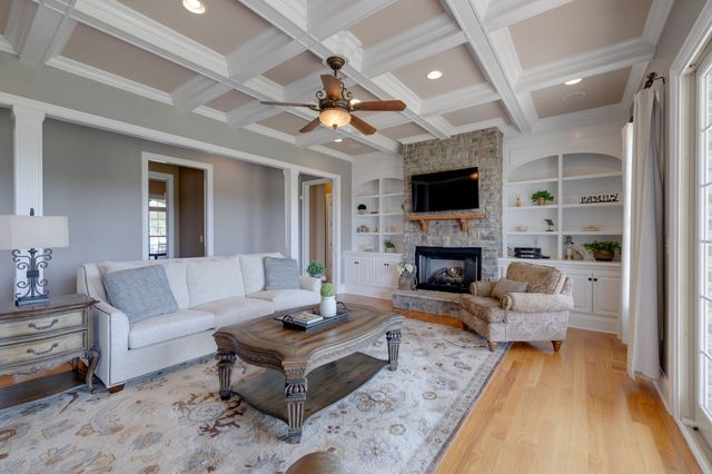12328 Lascassas Pike, Milton, TN 37118