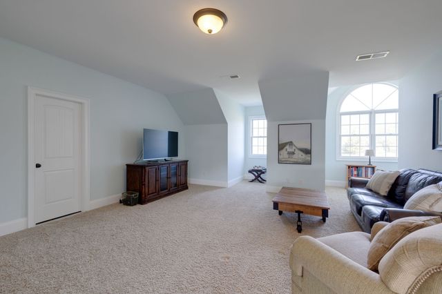 12328 Lascassas Pike, Milton, TN 37118