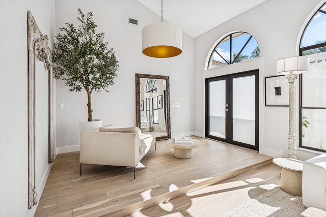 48 Harbour Drive N, Boynton Beach, FL 33435