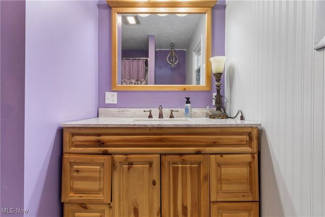 502 Valley Crest Drive, Mogadore, OH 44260