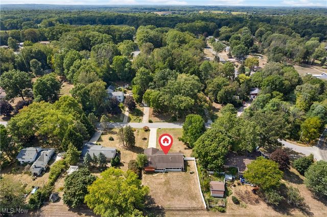 502 Valley Crest Drive, Mogadore, OH 44260