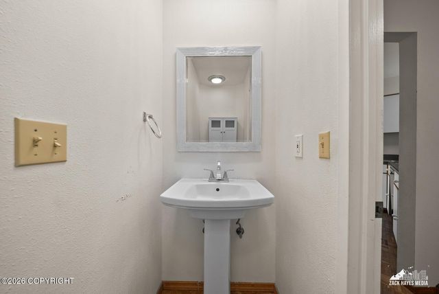 2228 Sorbus Way, Anchorage, AK 99508