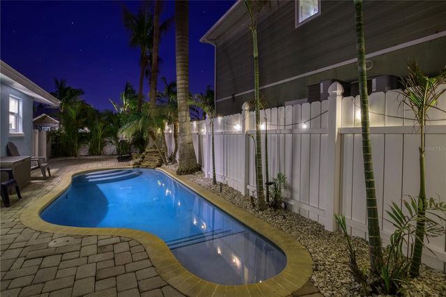 3604 GULF DRIVE A and B, Holmes Beach, FL 34217