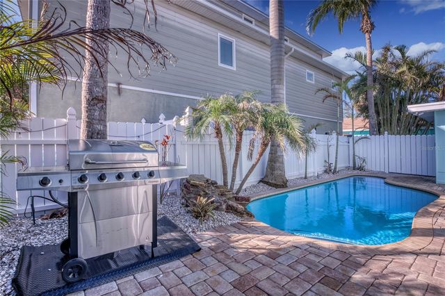 3604 GULF DRIVE A and B, Holmes Beach, FL 34217