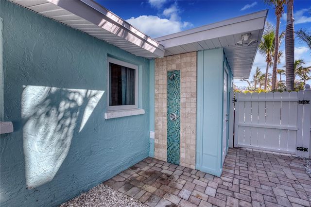 3604 GULF DRIVE A and B, Holmes Beach, FL 34217