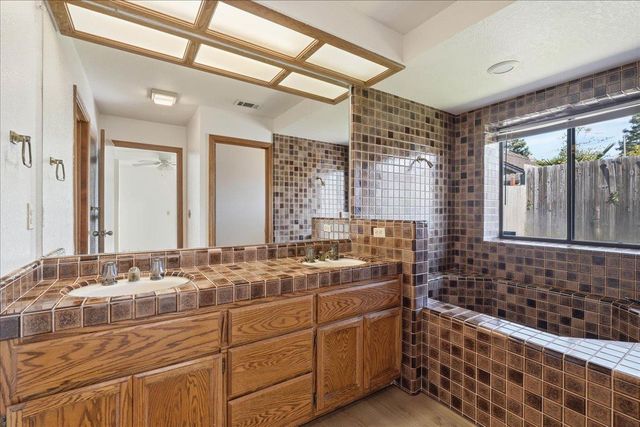 5307 Nyoda Way, Carmichael, CA 95608