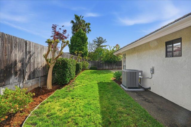 5307 Nyoda Way, Carmichael, CA 95608