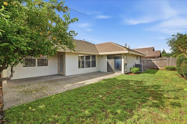 5307 Nyoda Way, Carmichael, CA 95608