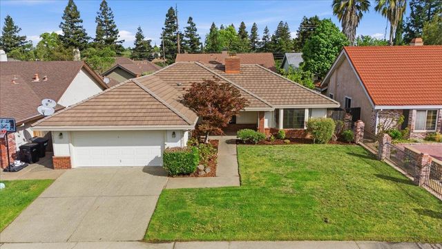 5307 Nyoda Way, Carmichael, CA 95608