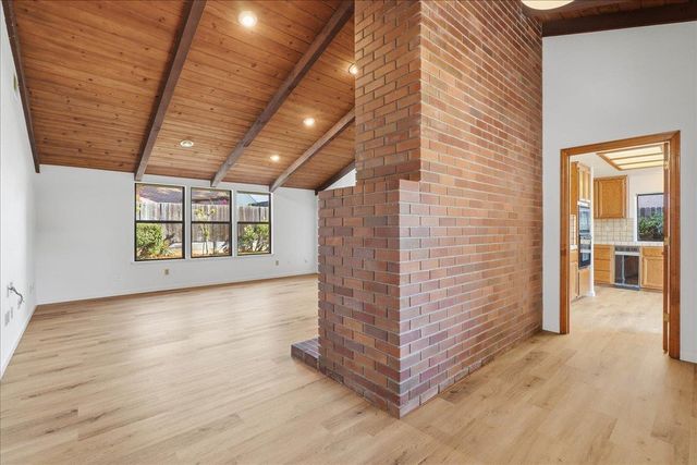 5307 Nyoda Way, Carmichael, CA 95608