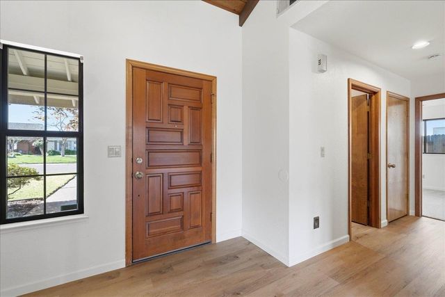 5307 Nyoda Way, Carmichael, CA 95608