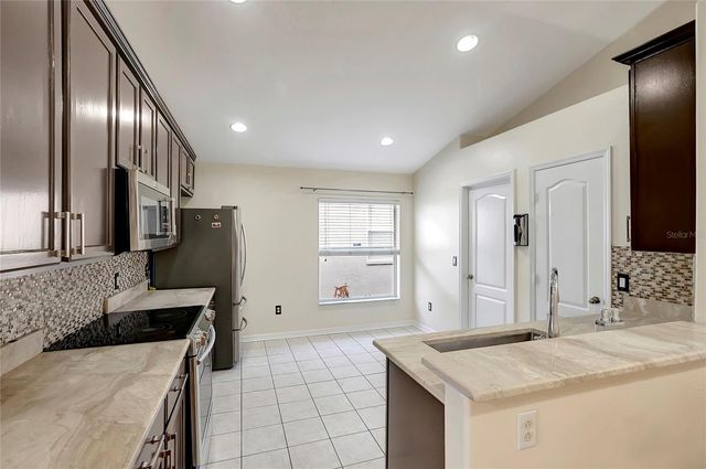 3929 WASHBURN PLACE, Wesley Chapel, FL 33543