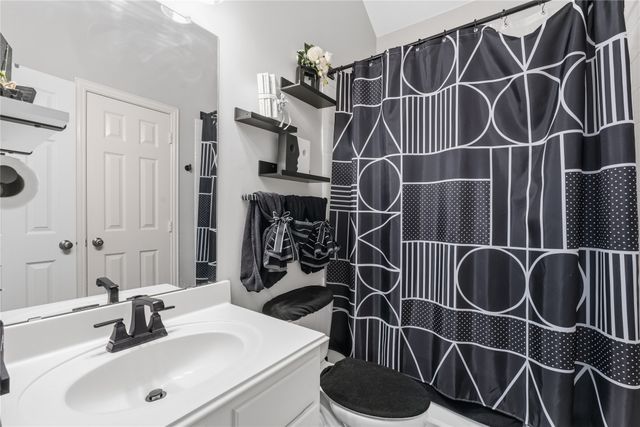 3401 Marymount Drive, Denton, TX 76210