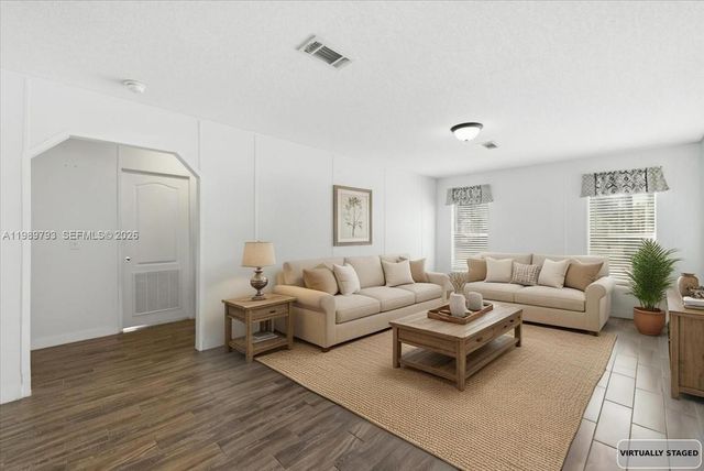 415 S Kennel St, Clewiston, FL 33440