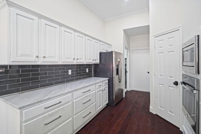 34 Grants Lake Circle, Sugar Land, TX 77479