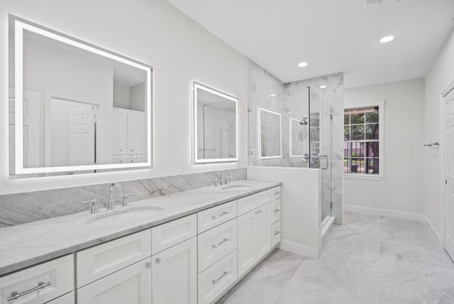 34 Grants Lake Circle, Sugar Land, TX 77479