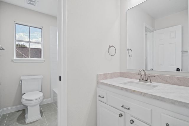 34 Grants Lake Circle, Sugar Land, TX 77479