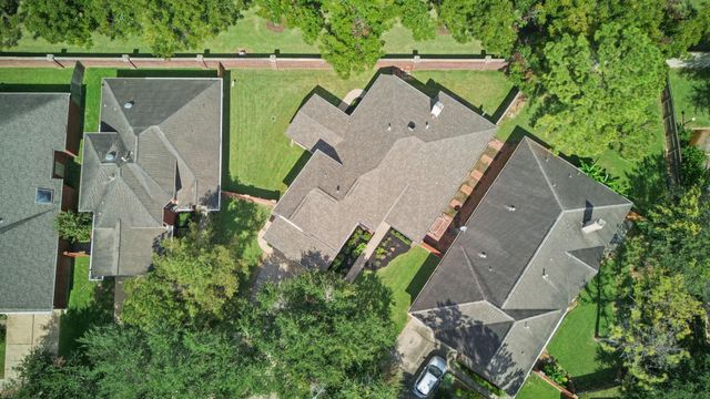 34 Grants Lake Circle, Sugar Land, TX 77479