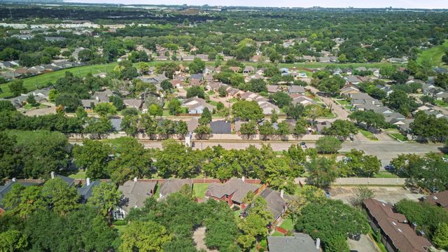 34 Grants Lake Circle, Sugar Land, TX 77479