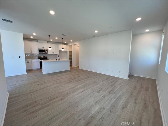 947 N Divino Privado, Ontario, CA 91764