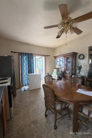 1091 N Benton Center Road, Benton Harbor, MI 49022