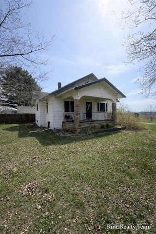 1091 N Benton Center Road, Benton Harbor, MI 49022