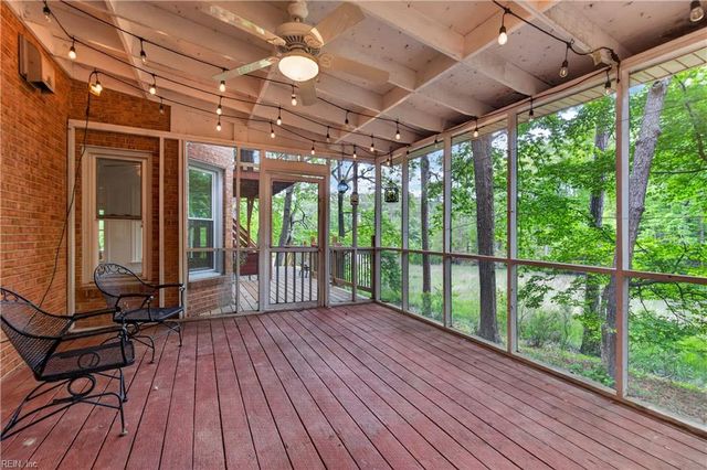 25 Saint Catherine DR, Carrollton, VA 23314