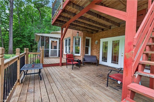 25 Saint Catherine DR, Carrollton, VA 23314