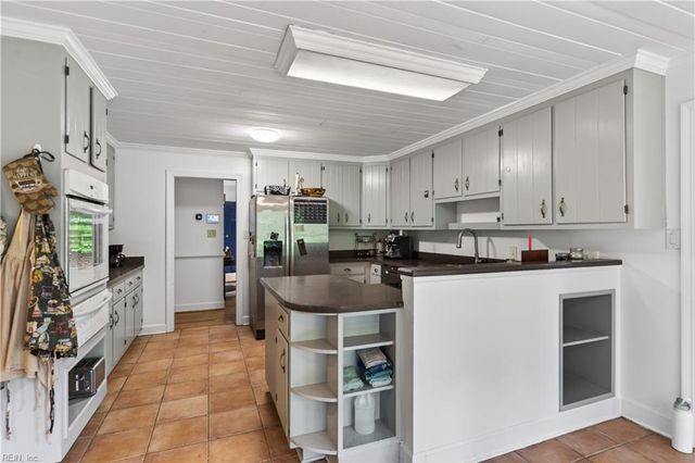 25 Saint Catherine DR, Carrollton, VA 23314
