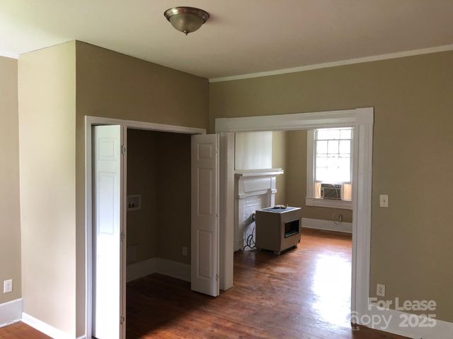 660 E Sharpe Street, Statesville, NC 28677